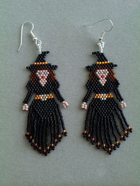 Halloween Party Favors: DIY Beaded Witch Potion Bottles